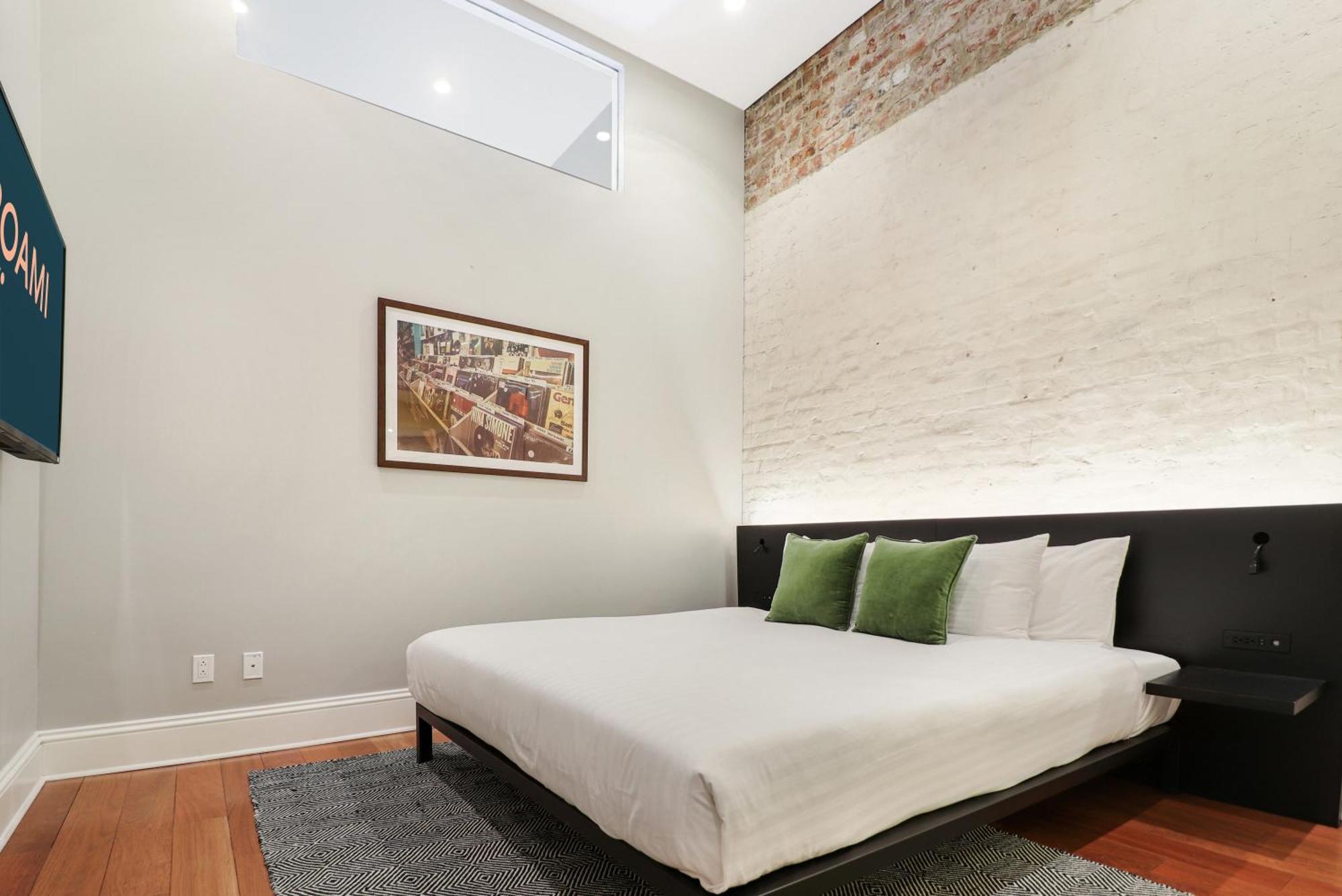 CARONDELET STREET APARTMENT BY STAY ALFRED NEW ORLEANS, LA